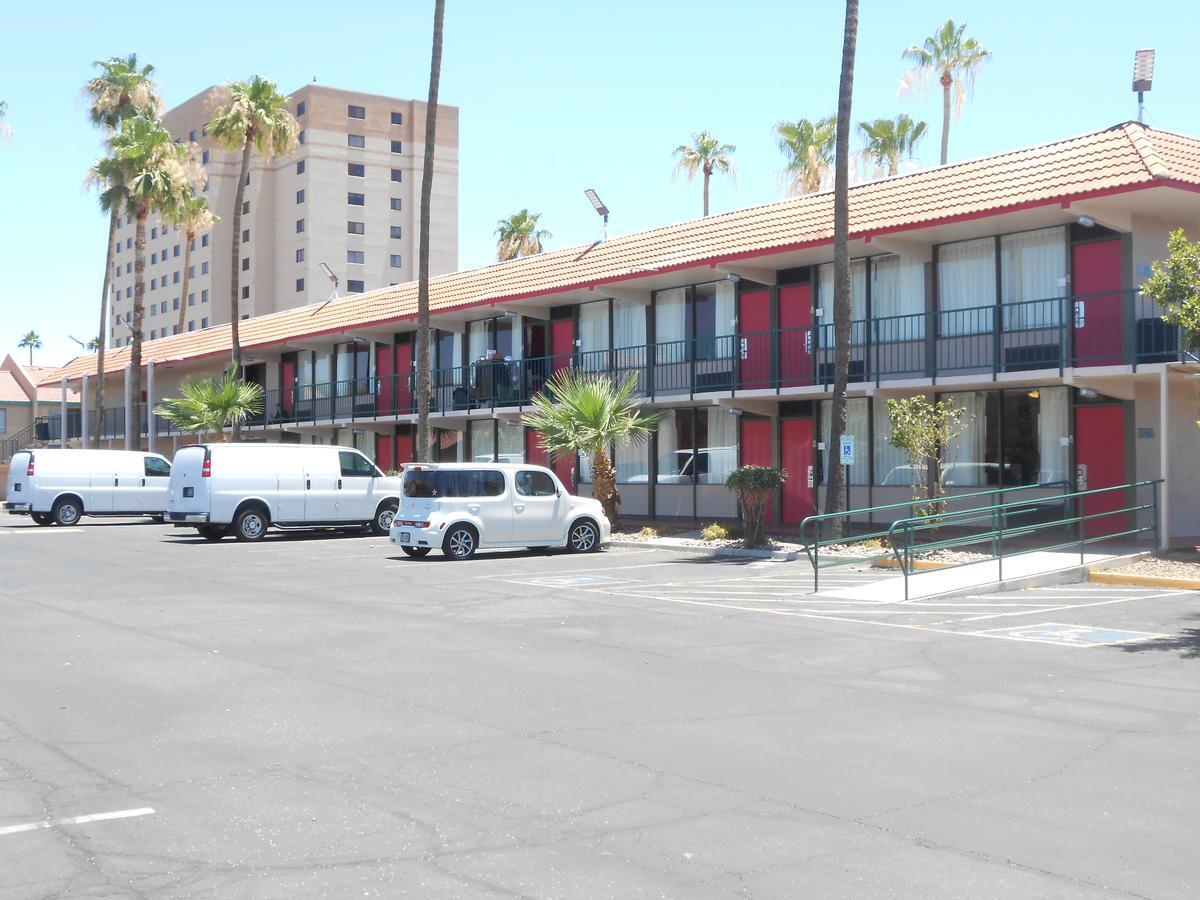 Ramada By Wyndham Mesa Downtown Hotel Exterior photo